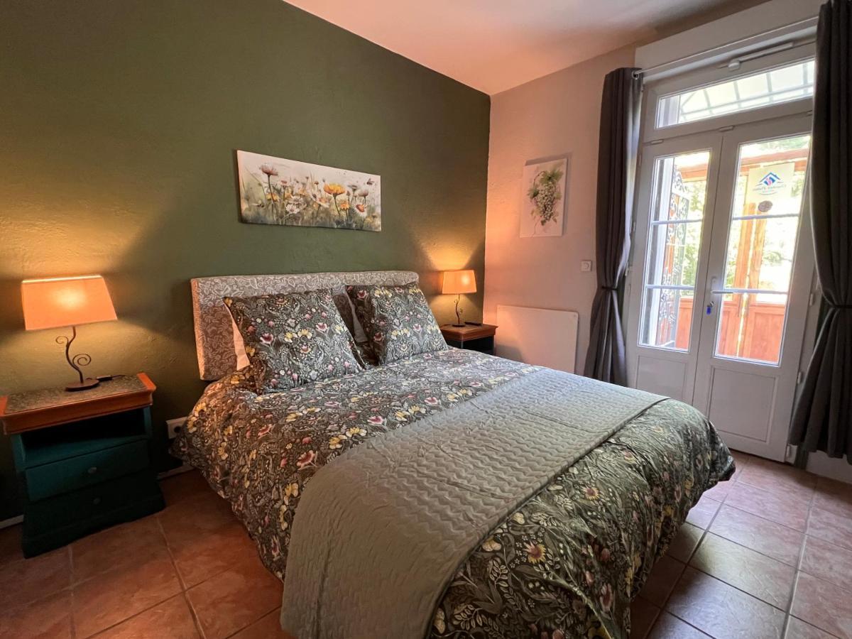 Les Trois Fenetres Bed and Breakfast Beauficel Buitenkant foto